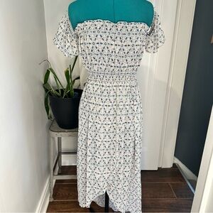 Mason & Belle Beautiful Patterned high-low Maxi with cap sleeves